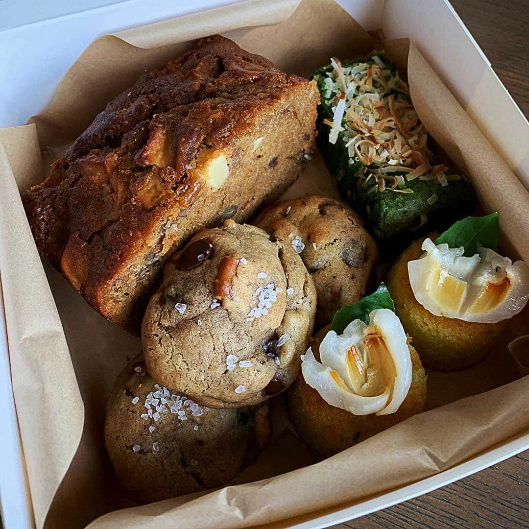 25 Dessert Box Delivery Services For Beautiful Baked Goods From Home Bakers