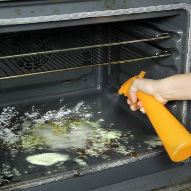 7 Oven Cleaning Hacks That Will Leave You Speechless