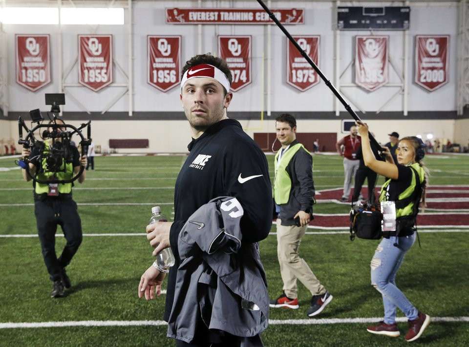 Baker Mayfield takes center stage at OU