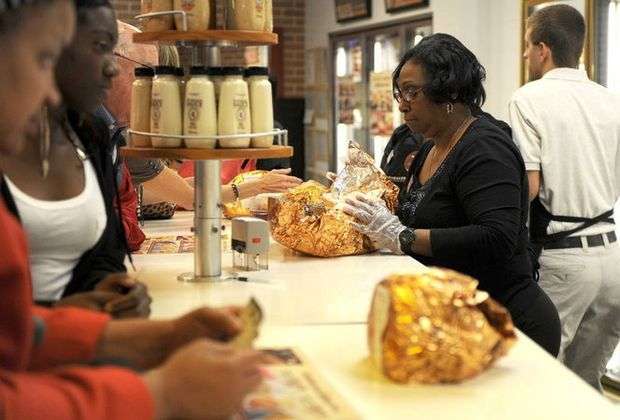 HoneyBaked ham plans six new Alabama stores
