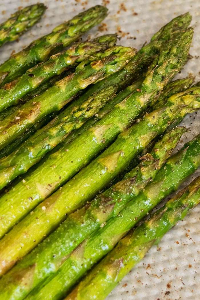 Oven Roasted Asparagus {Ready in 15 Minutes}
