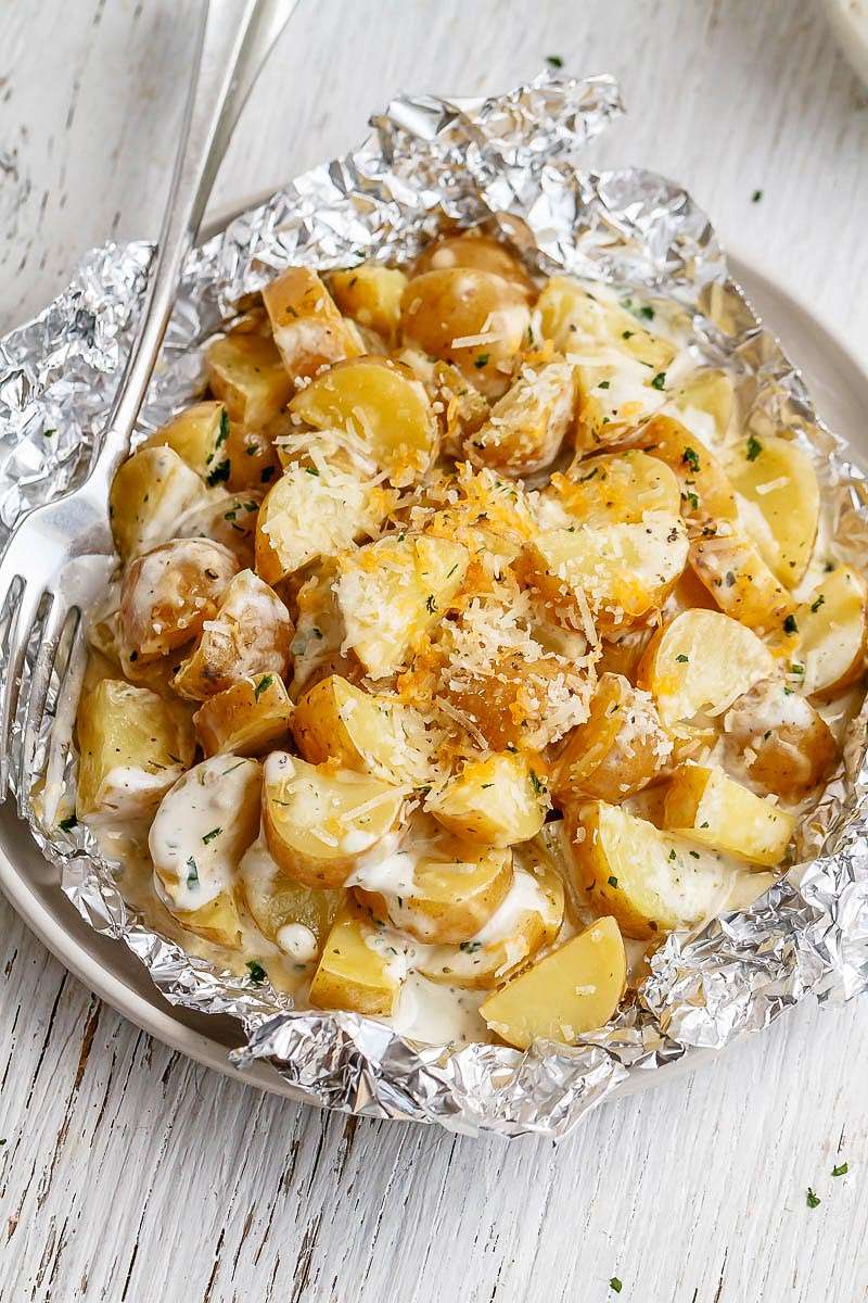 Parmesan Ranch Potatoes in Foil Packets Recipe â Eatwell101