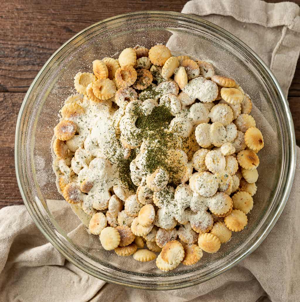 Ranch Oyster Crackers {No Bake}
