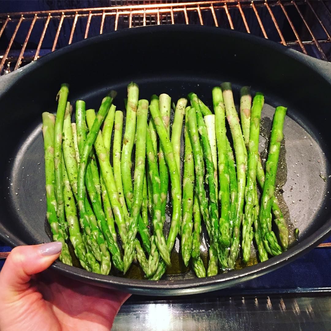 Roasted Asparagus 1 lb asparagus 1 tbsp extra virgin olive oil Pinch of ...