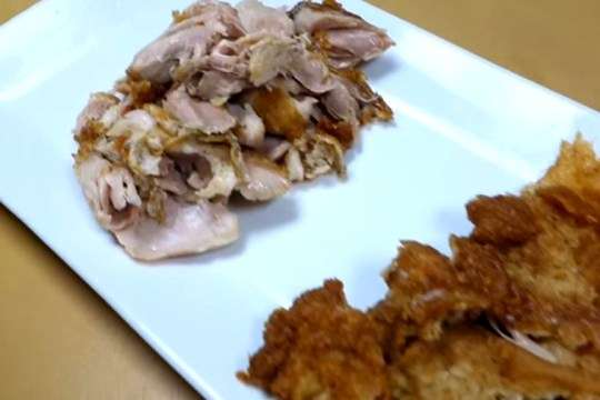 Video: Hiroyuki Terada shows how to make a sushi roll with KFC chicken ...